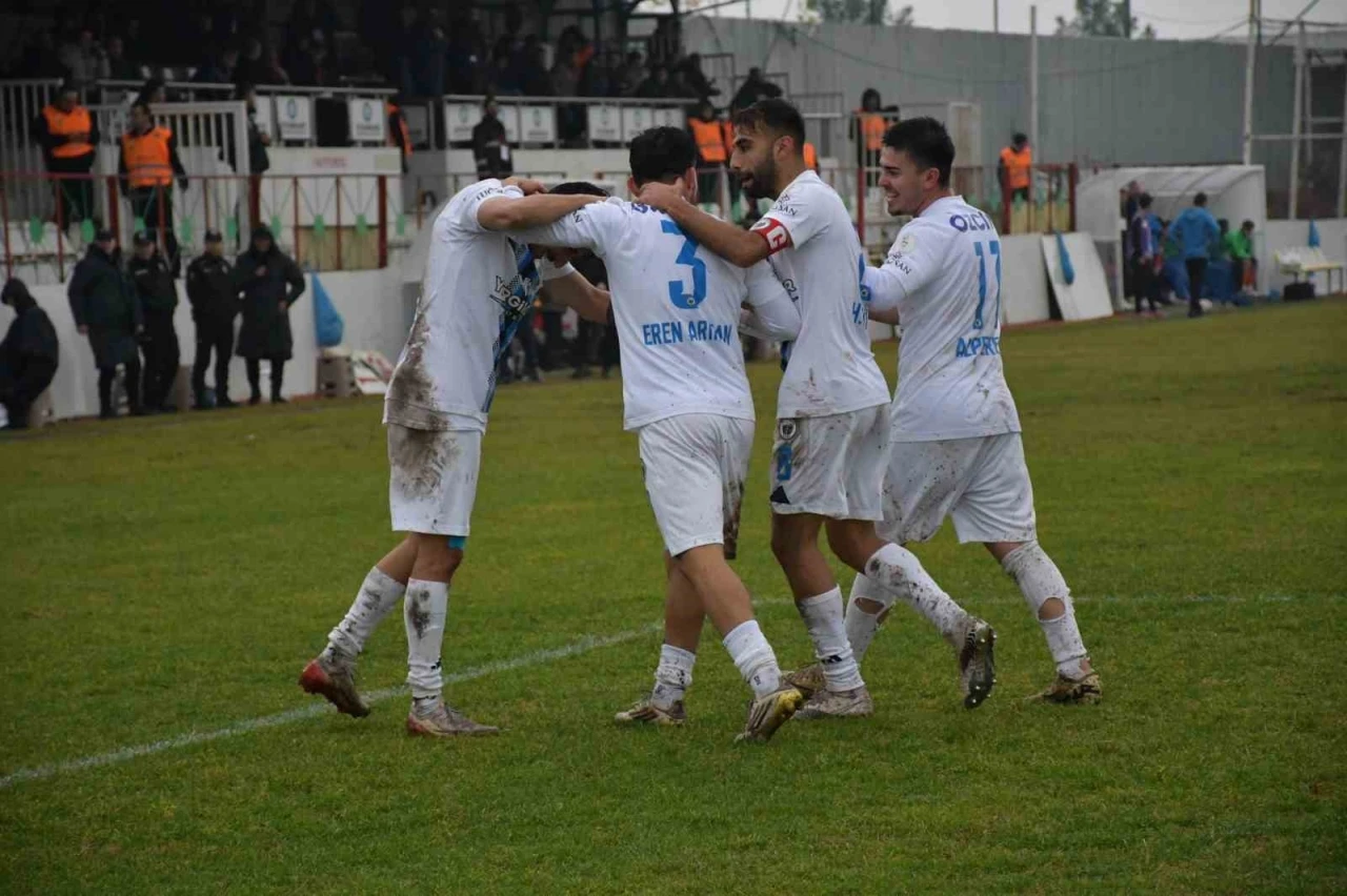 Erciyes 38 FK  15 ma&ccedil;ta 17 gol attı
