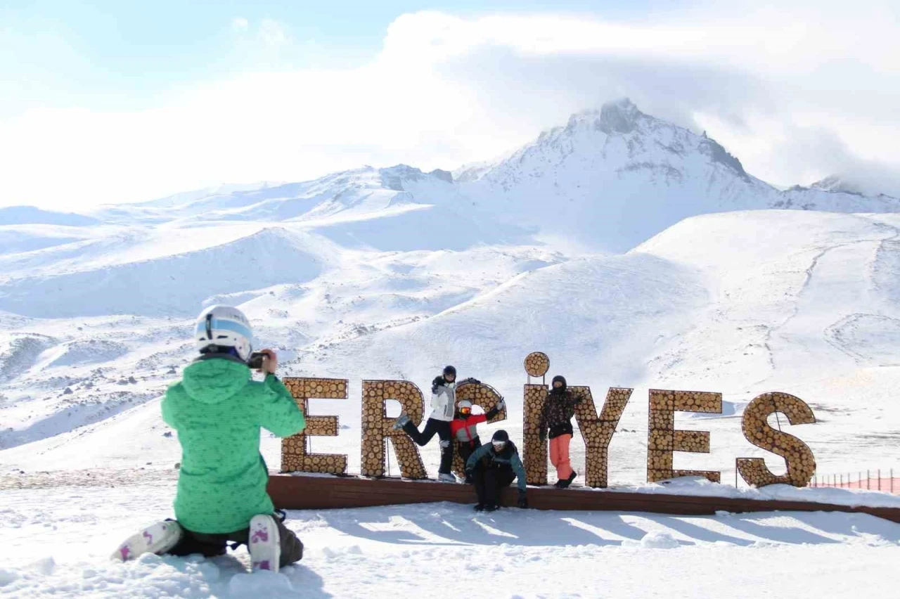 Erciyes&rsquo;te sezon 18 Aralık&rsquo;ta başlıyor
