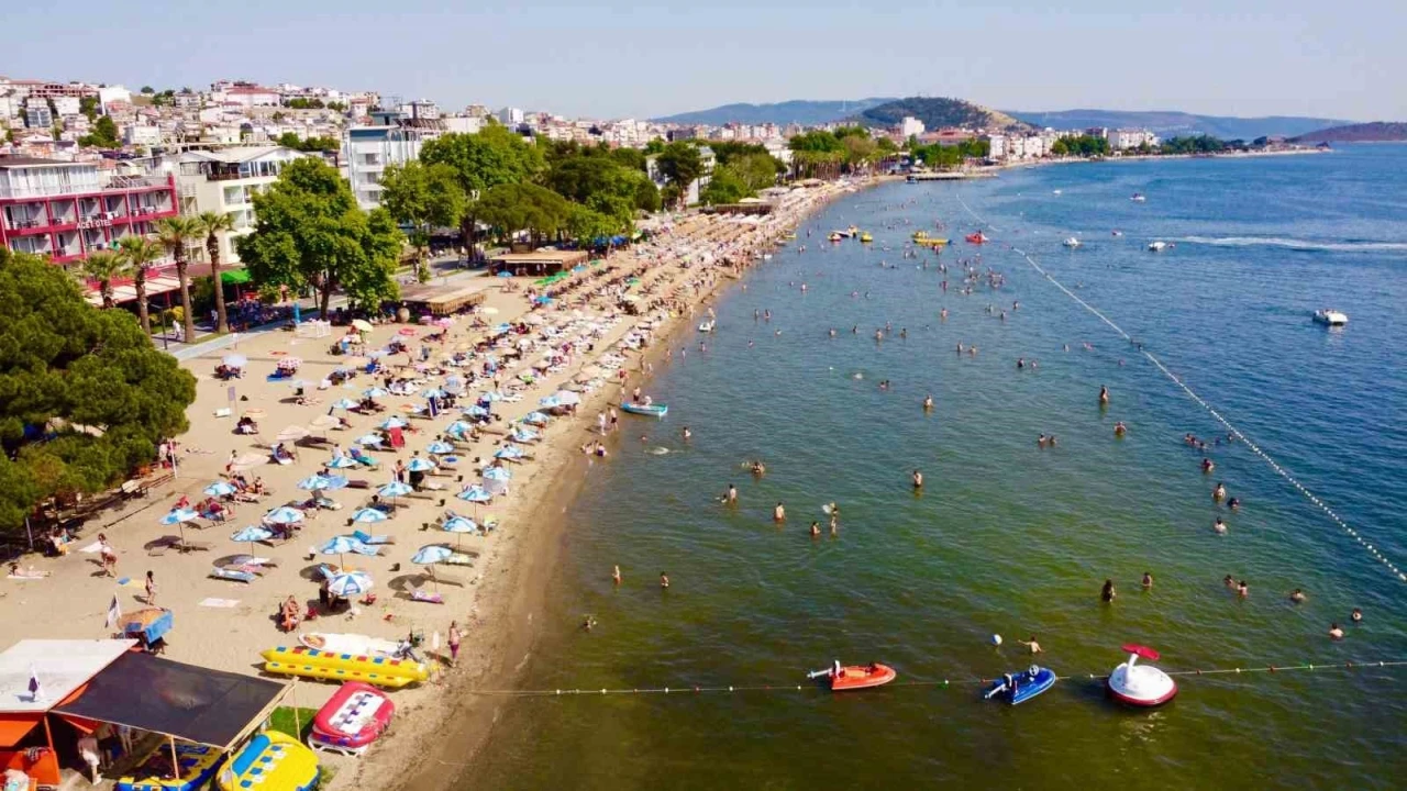 Erdek, bayram ile birlikte yaz sezonunu açtı
