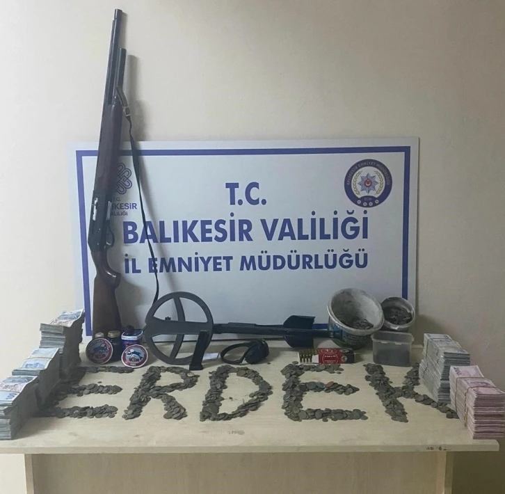 Erdek&rsquo;te tarihi eser operasyonunda 3 kişi yakalandı
