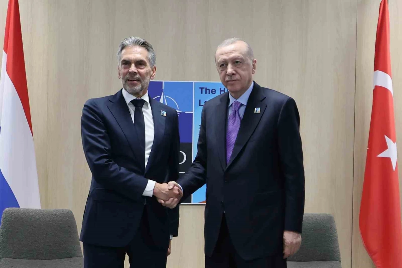 Erdoğan, Hollanda Başbakanı Schoof ile görüştü
