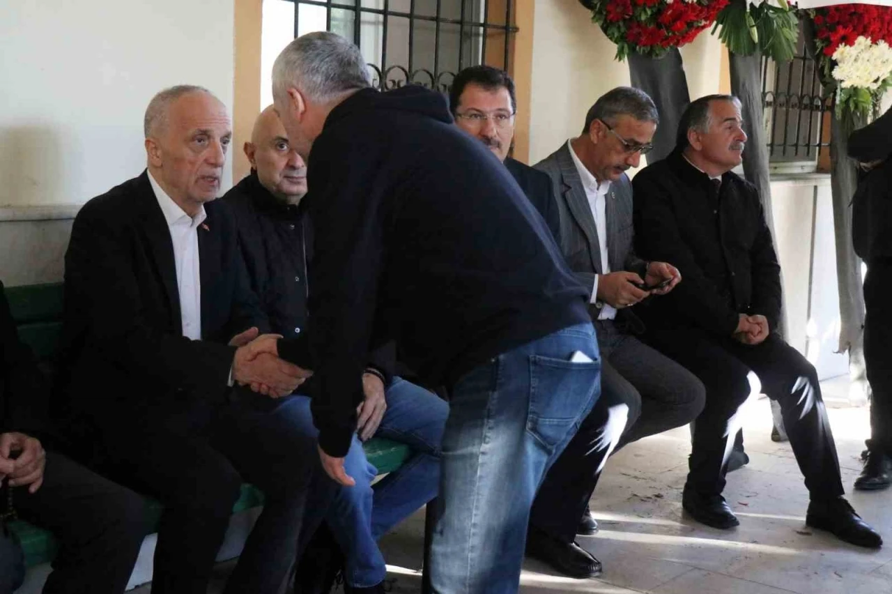 Ergün Atalay’ın kayınvalidesi son yolculuğuna uğurlandı
