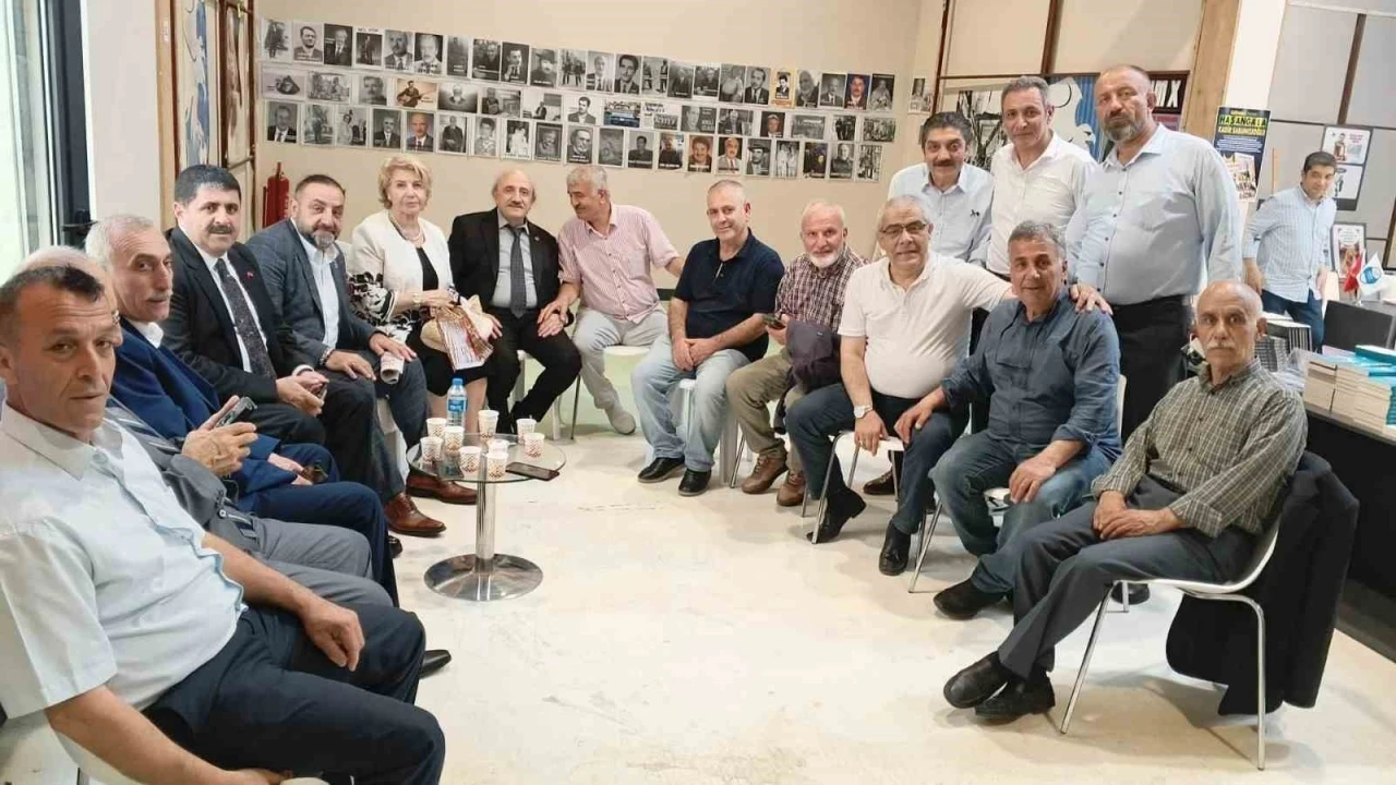 ERKON&rsquo;un Erzurum g&uuml;nleri İstanbul&rsquo;a kitap ve mizahla iz bıraktı
