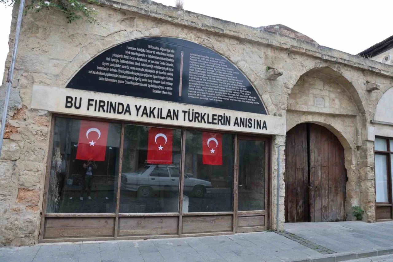 Ermenilerin gerçek yüzünü gösteren ’Mezalim fırını’ ziyaretçilerini ağırlıyor
