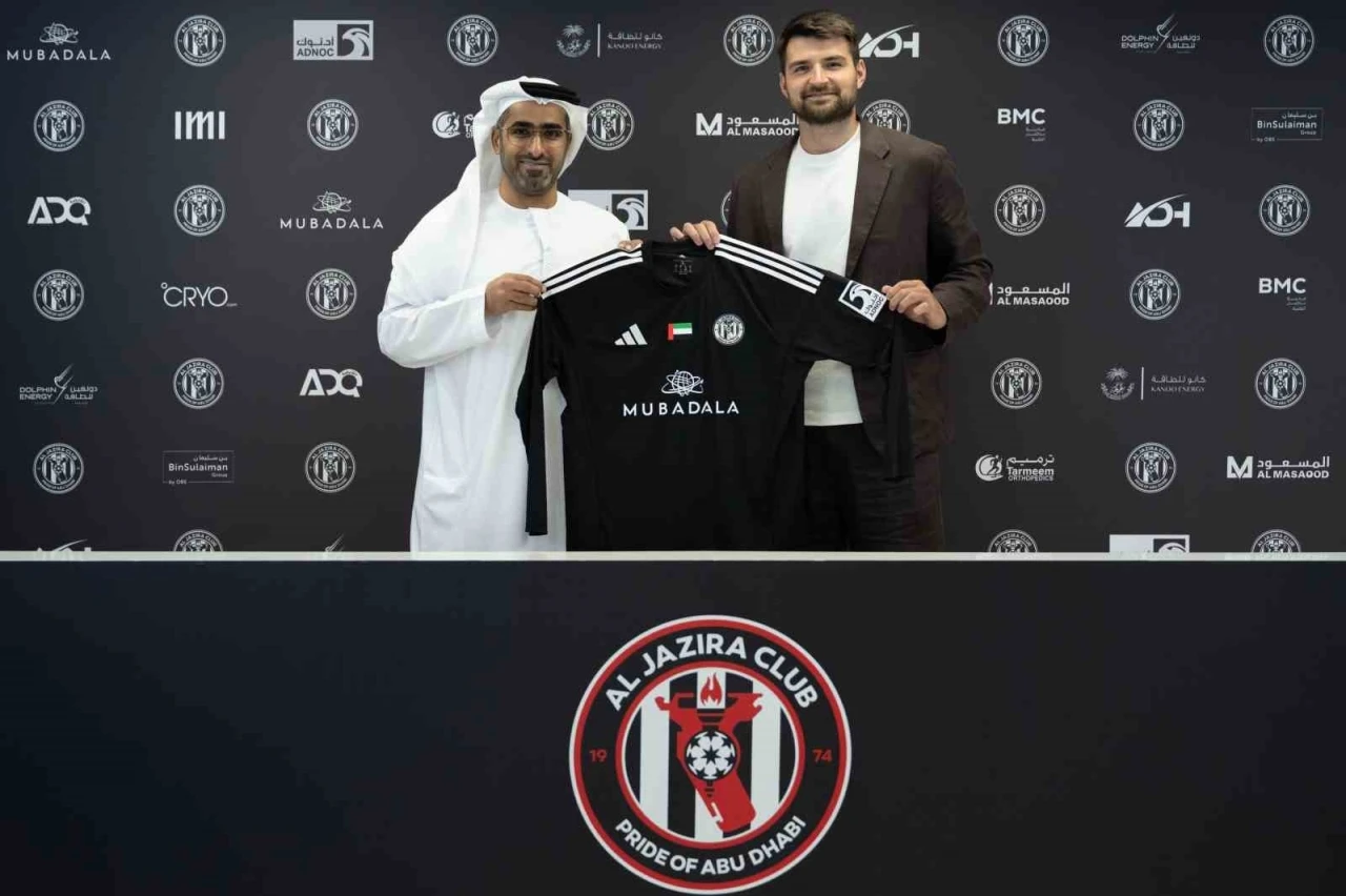 Ersin Destanoğlu, Al Jazira ile s&ouml;zleşme imzaladı
