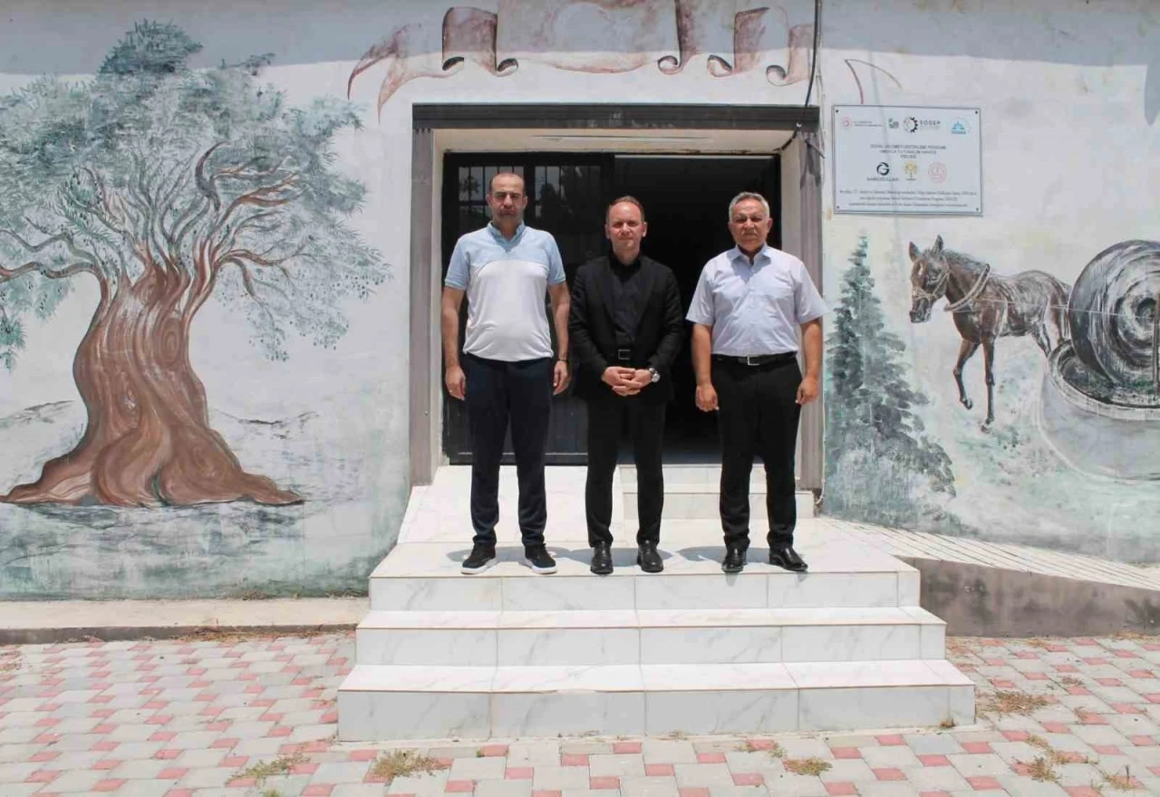 Erzin&rsquo;da k&ouml;y yaşam merkezi vatandaşlara hizmet ediyor
