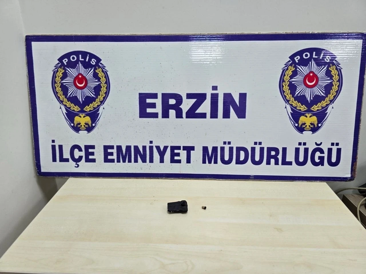 Erzin&rsquo;de ehliyet sınavına kopya d&uuml;zeneğiyle giren şahıs yakayı ele verdi
