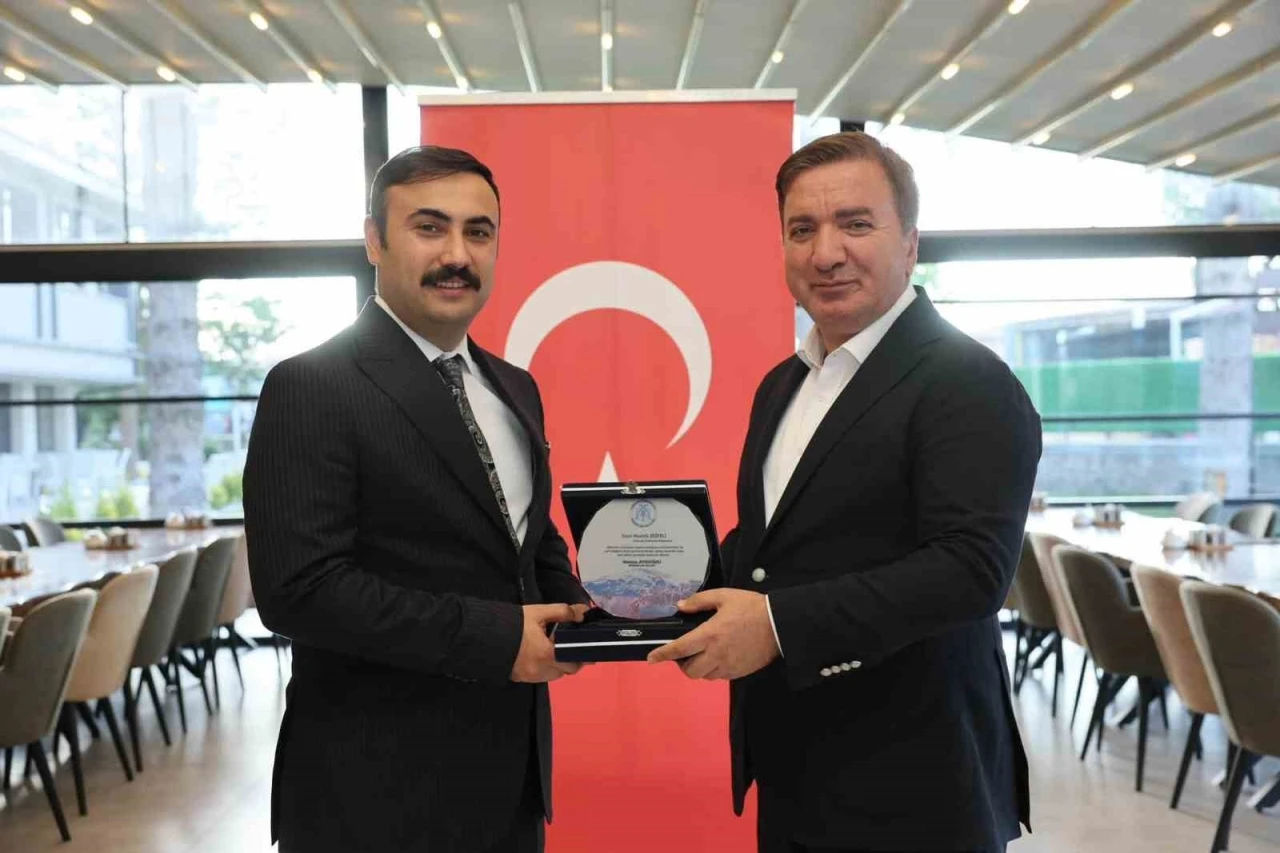 Erzincan Cumhuriyet Başsavcısı Değerli i&ccedil;in veda programı d&uuml;zenlendi
