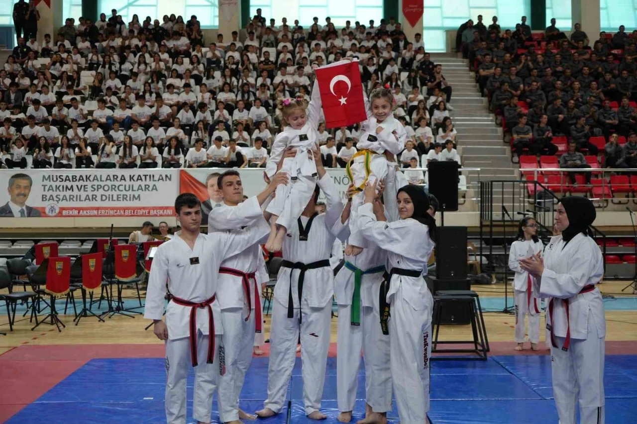 Erzincan’da 19 Mayıs çoşkusu
