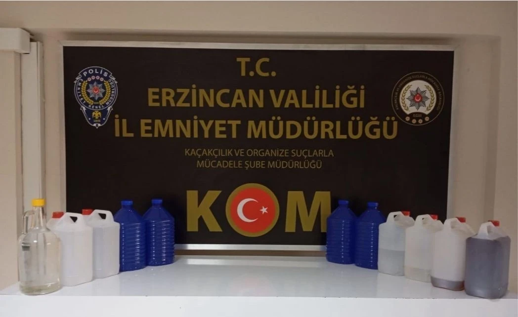 Erzincan’da 42 litre kaçak içki ele geçirildi
