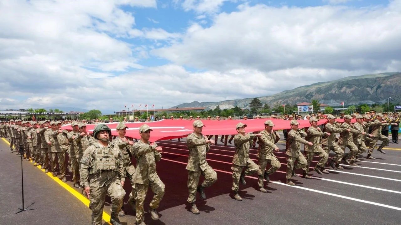 Erzincan’da bedelli askerler yemin etti

