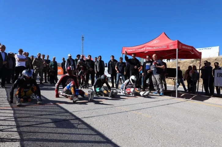 Erzincan&rsquo;da d&uuml;zenlenen D&uuml;nya Kaykay İniş Şampiyonası nefes kesti
