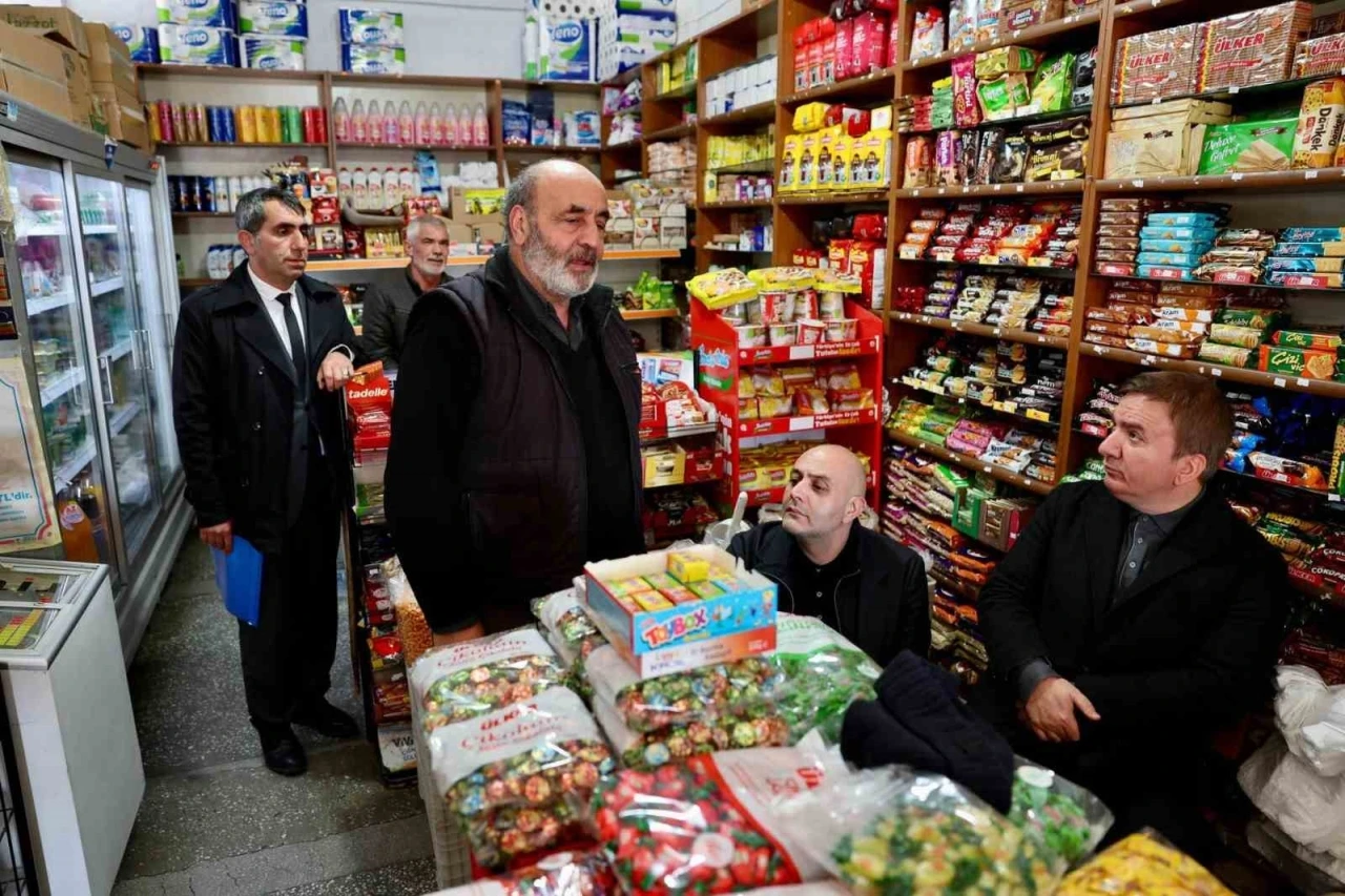 Erzincan&rsquo;da "zimem defteri" geleneğiyle ihtiya&ccedil; sahiplerinin bor&ccedil;ları kapatıldı
