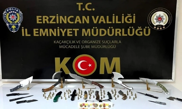 Erzincan’da tarihi eser niteliğinde bıçaklar ve fişekler ele geçirildi
