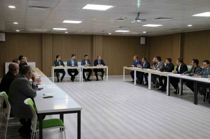 Erzincan Toplu Sera B&ouml;lgesi ve Tulum Peyniri Tesisi ile ilgili toplantı yapıldı
