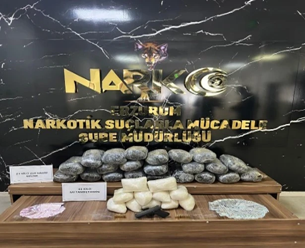 Erzurum&rsquo;da 23 kilo skunk ve 11 kilo metamfetamin ele ge&ccedil;irildi
