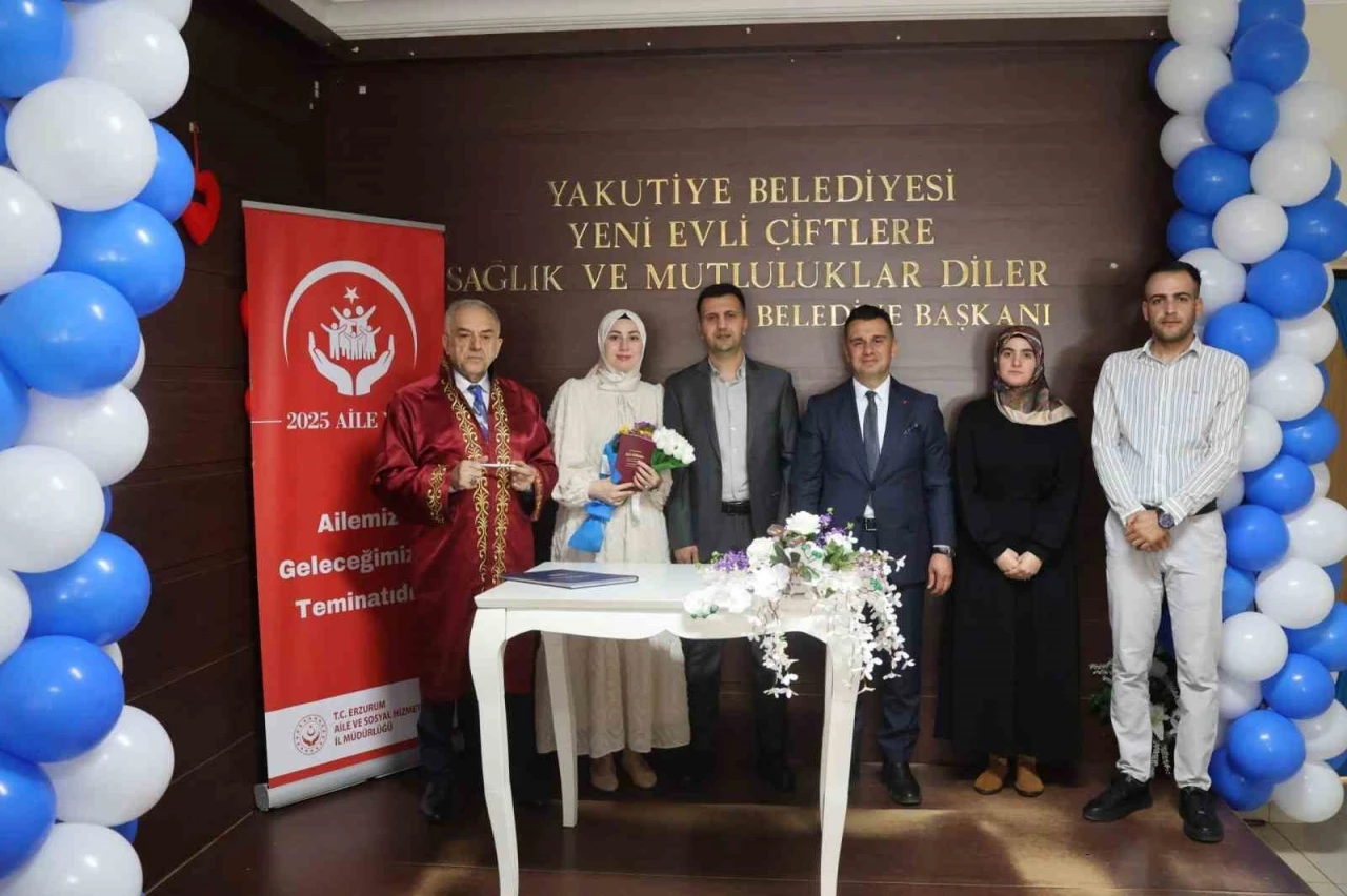 Erzurum’da aile yılına özel nikah töreni
