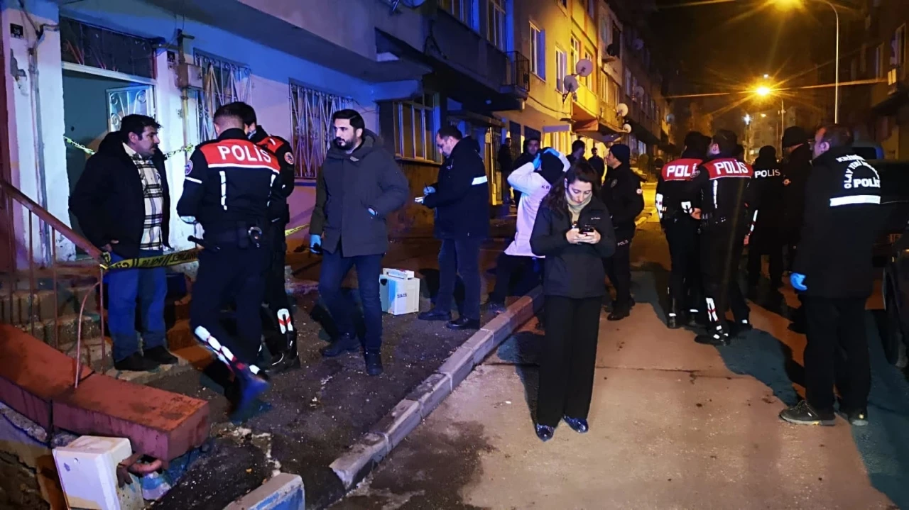 Erzurum&rsquo;da bir kişi baltayla ağır şekilde yaralandı
