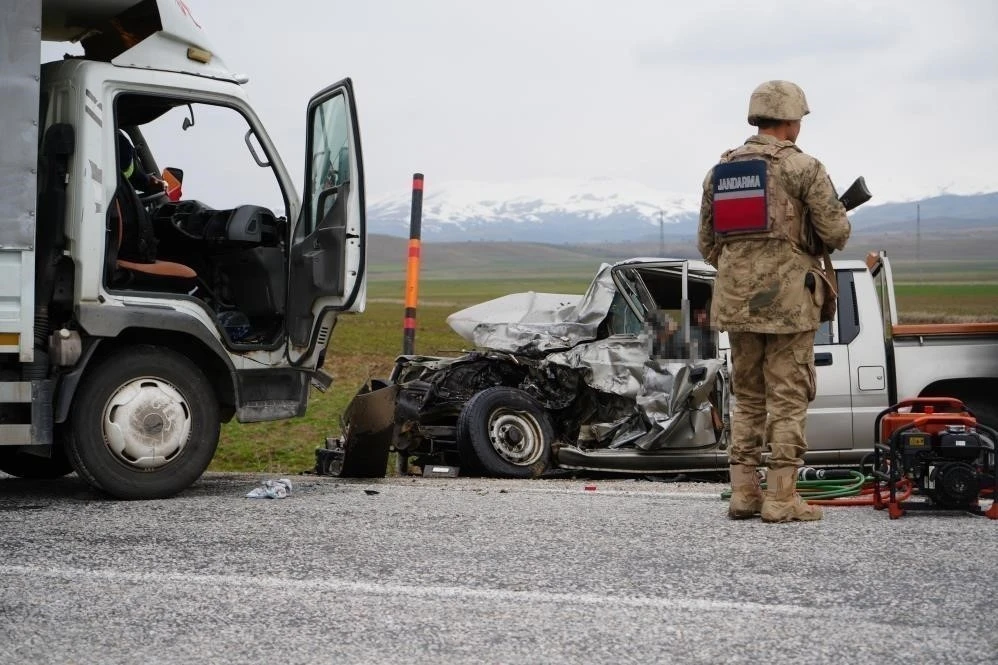 Erzurum&rsquo;da jandarma b&ouml;lgesinde bir ayda 25 kişi trafik kazalarında yaralandı
