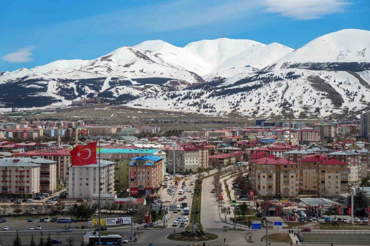 Erzurum&rsquo;da yabancılara konut satışı yılın ilk yarısında 2&rsquo;de kaldı
