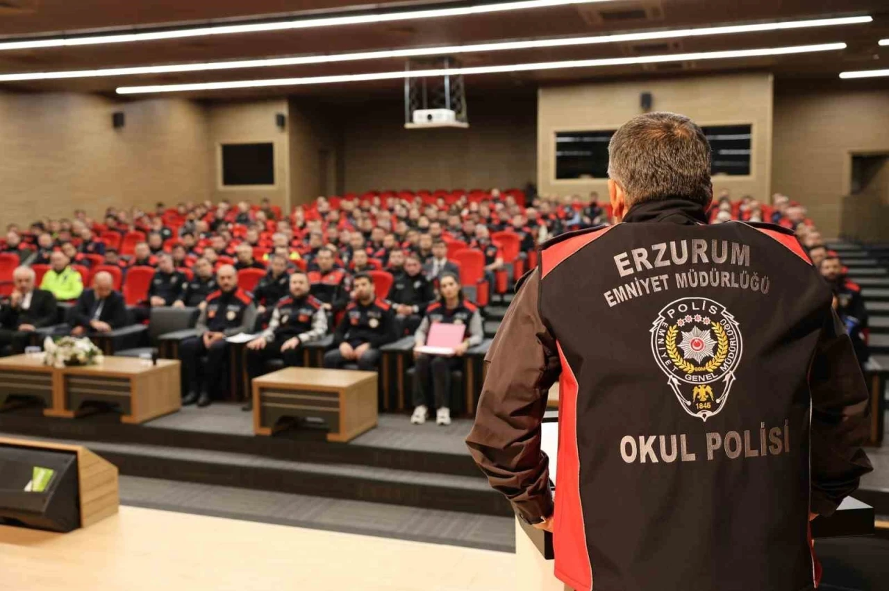 Erzurum Emniyeti&rsquo;nde  "Okul Polisi" zirvesi
