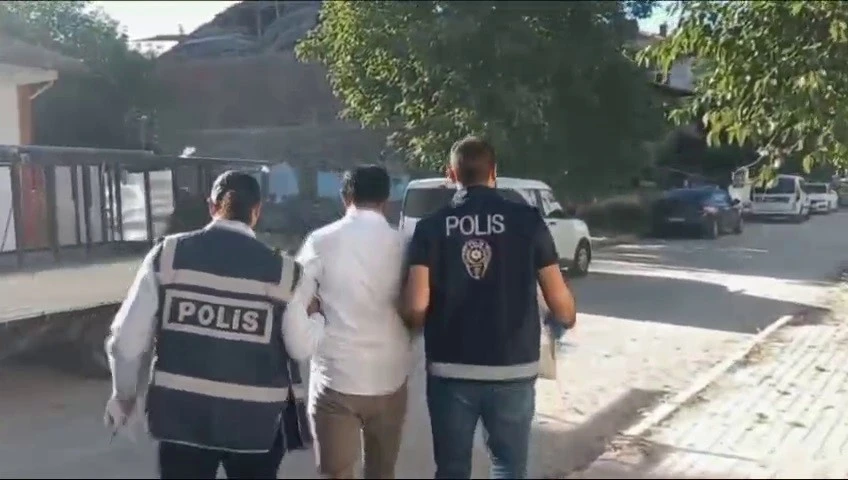 Erzurum merkezli 8 ilde dolandırıcılık operasyonu: 9 gözaltı
