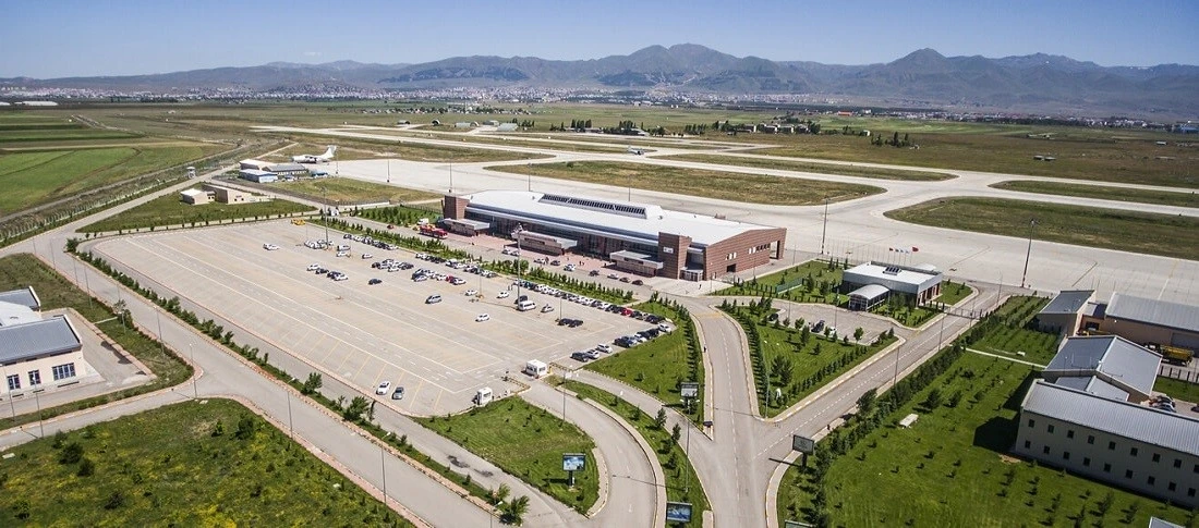 Erzurum Valiliği&rsquo;nden, havalimanı a&ccedil;ıklaması
