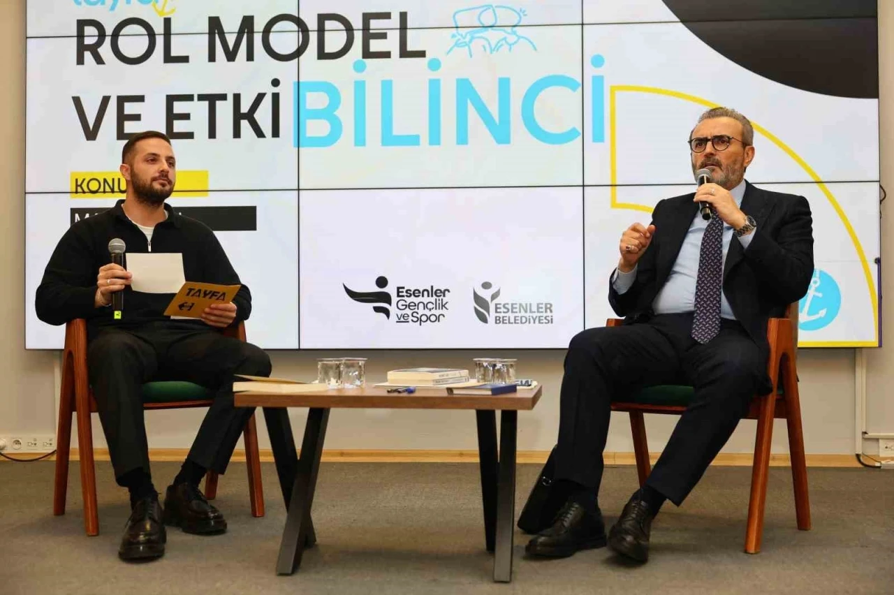 Esenler Belediyesi tarafından "Rol Model ve Etki Bilinci" at&ouml;lyesi d&uuml;zenlendi
