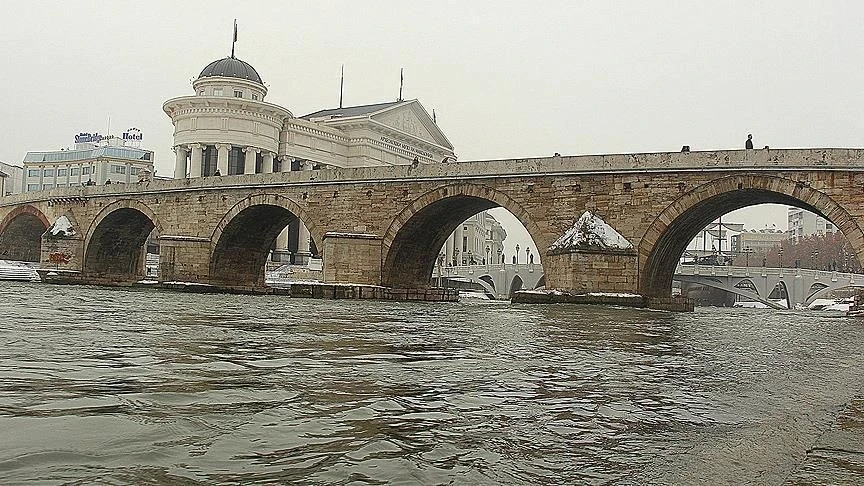 Esenler Belediyesi &Uuml;sk&uuml;p&rsquo;teki Taş K&ouml;pr&uuml;&rsquo;y&uuml; aydınlatacak
