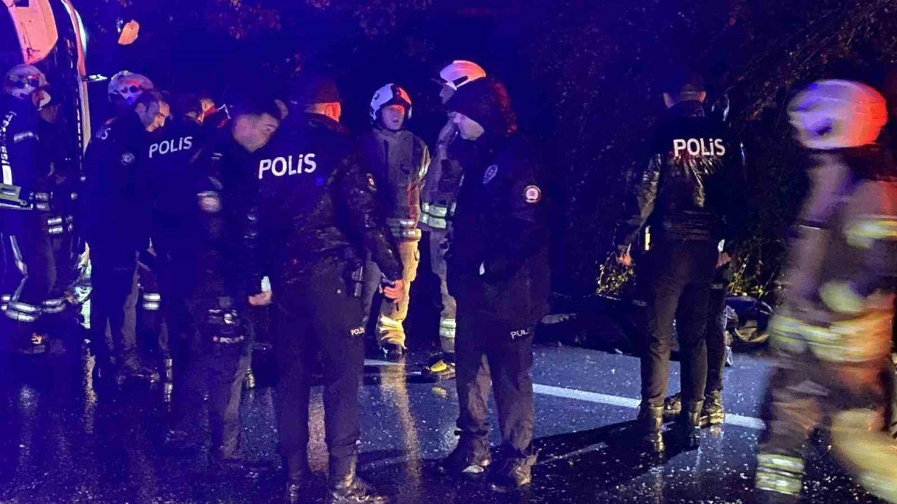 Esenler’de yolcu otobüsü yan yattı: 2 ölü, 15 yaralı