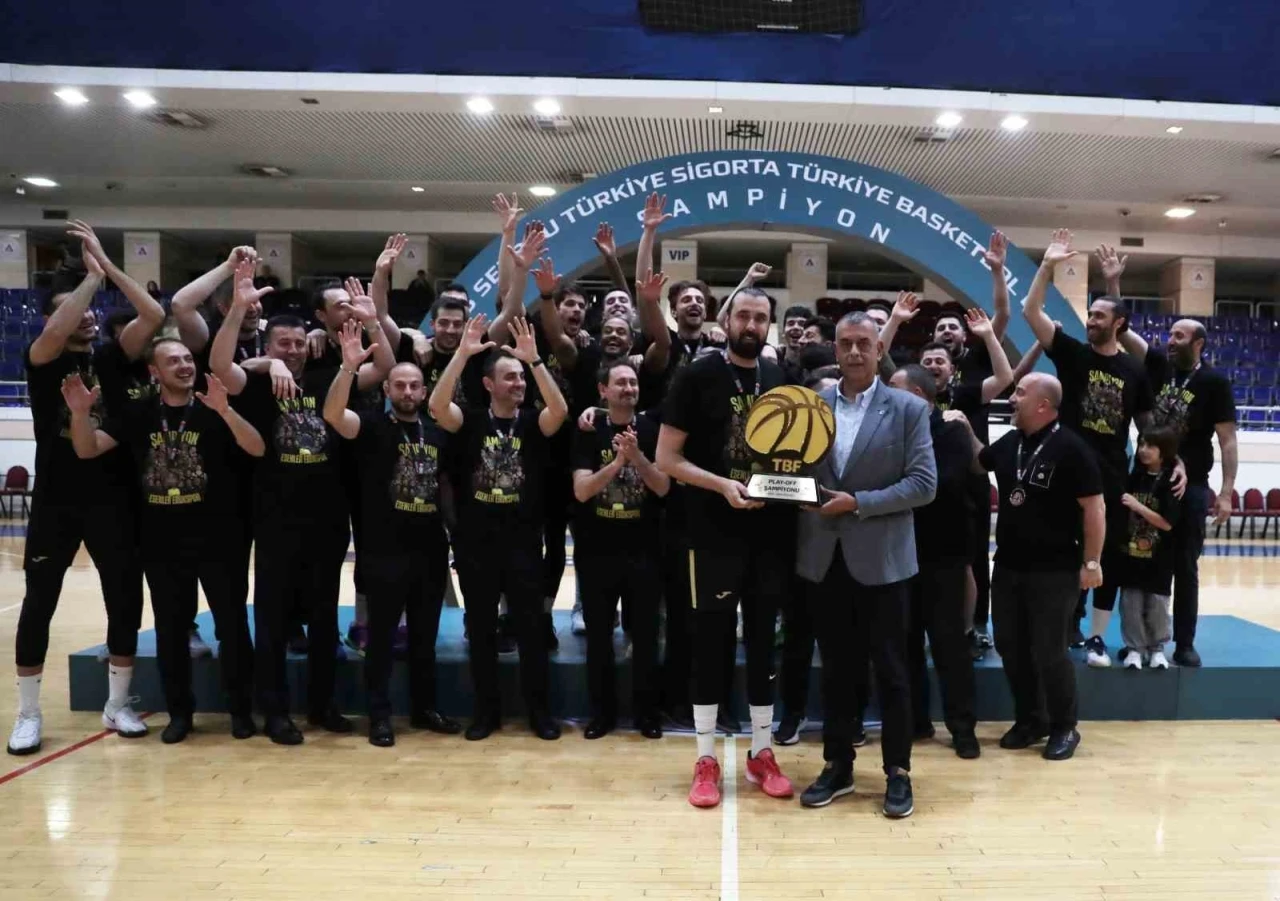 Esenler Erokspor, Basketbol Süper Ligi’ne yükseldi
