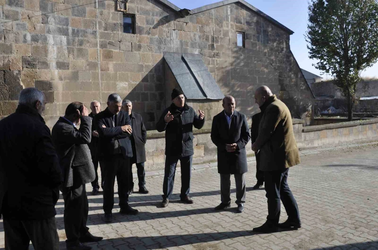 Esenlik Külliyesinde 8 milyon liralık dayanışma örneği
