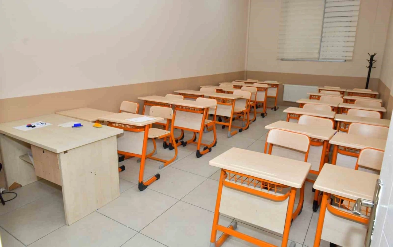 Esenyurt Belediyesi Roman Kültür evi yenilendi, yeni kurslarla hizmete başladı
