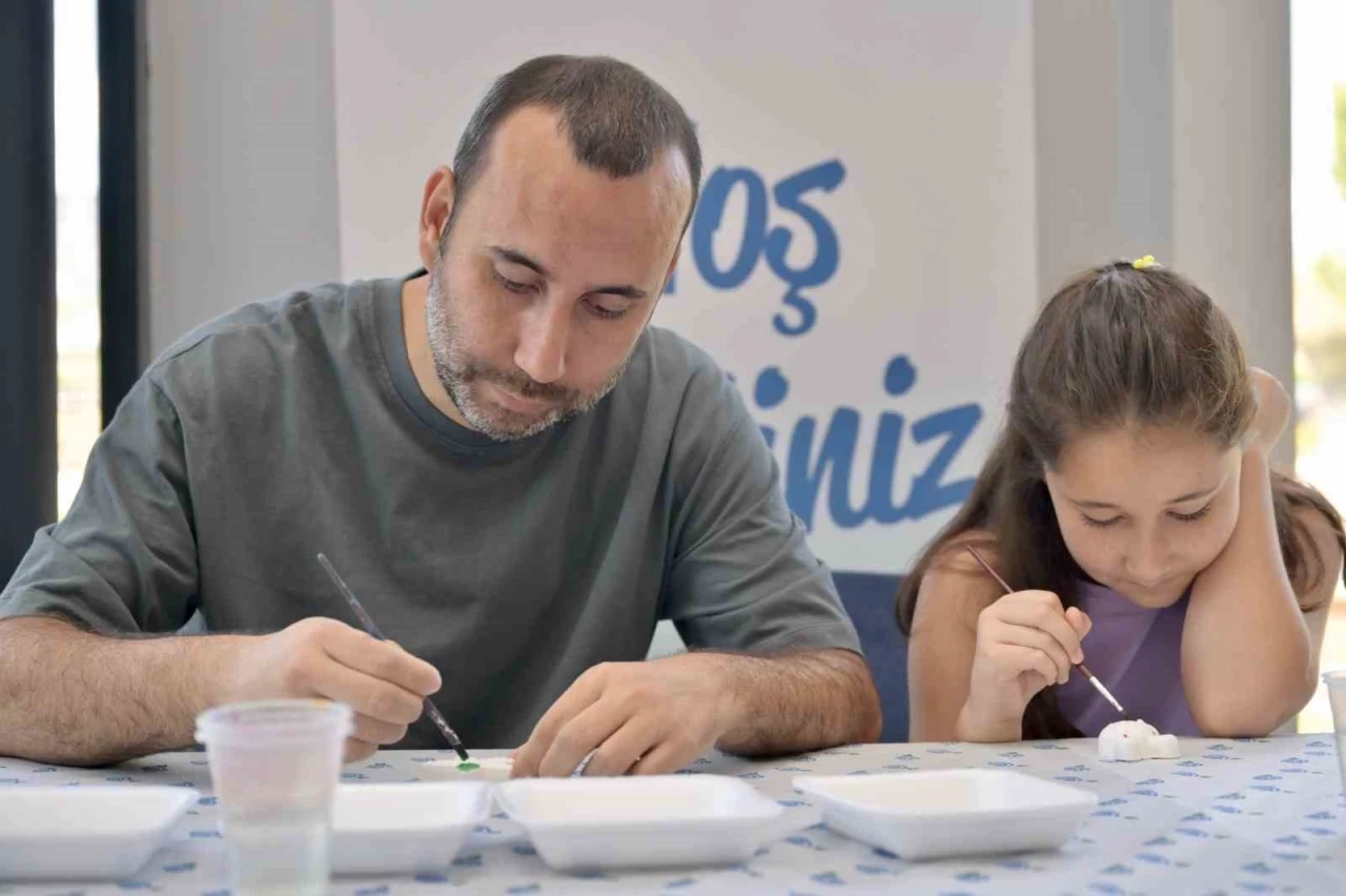 Esenyurt&rsquo;ta babalar ve &ccedil;ocukları sanatla buluştu
