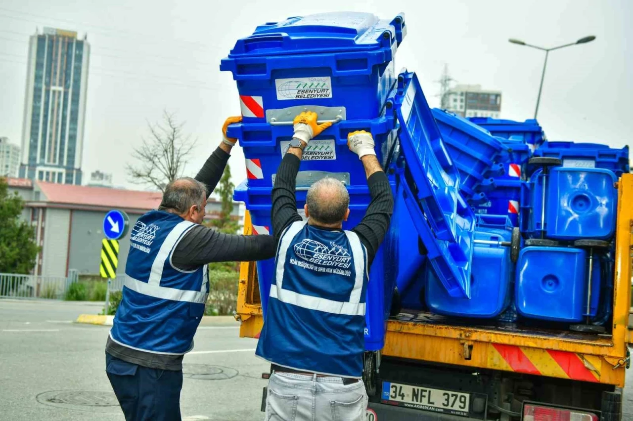 Esenyurt&rsquo;ta geri d&ouml;n&uuml;ş&uuml;m &ccedil;alışmaları yaygınlaşarak s&uuml;r&uuml;yor
