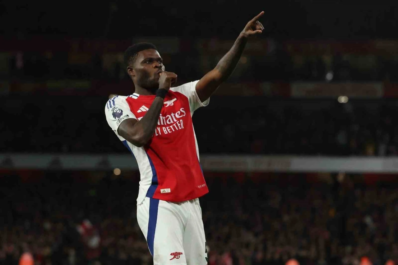 Eski Arsenal oyuncusu Partey hakkında cinsel saldırı suçlaması
