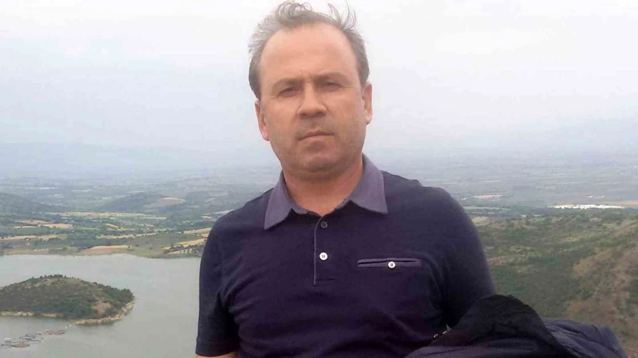 Eski belediye başkanı &quot;zimmet&quot; soruşturmasında gözaltına alındı
