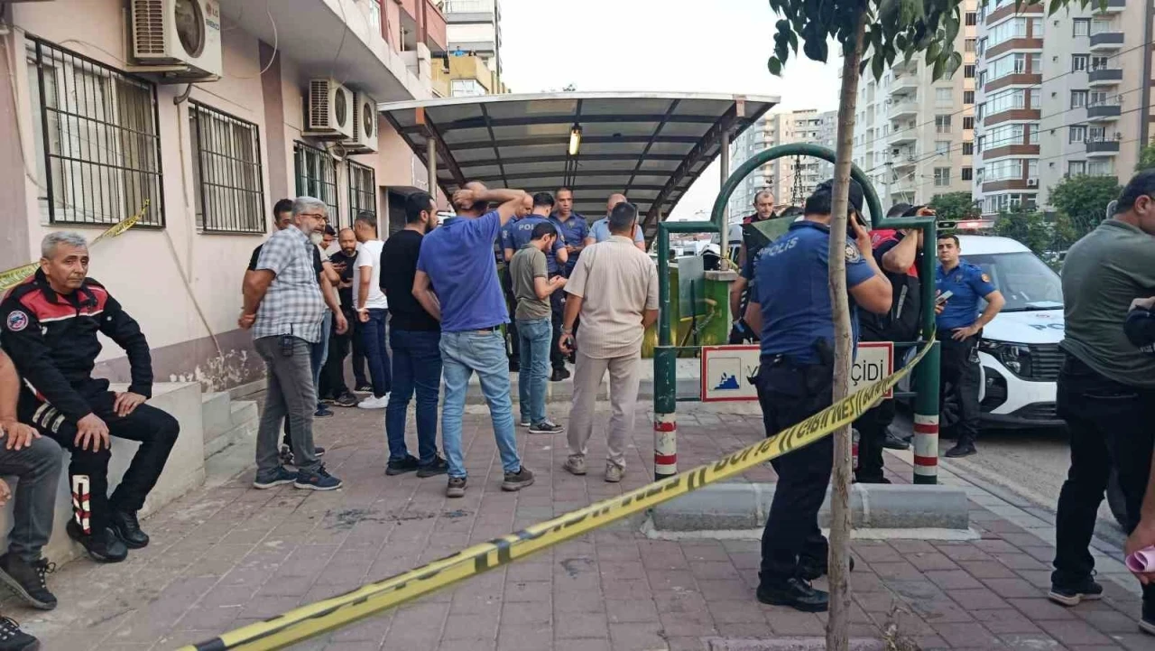 Eski eşi tarafından alt geçitte tabancayla öldürüldü

