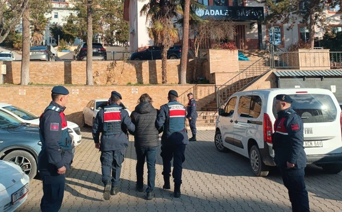 Eski eşinin polis kocasını vuran polis memuru adliyeye sevk edildi

