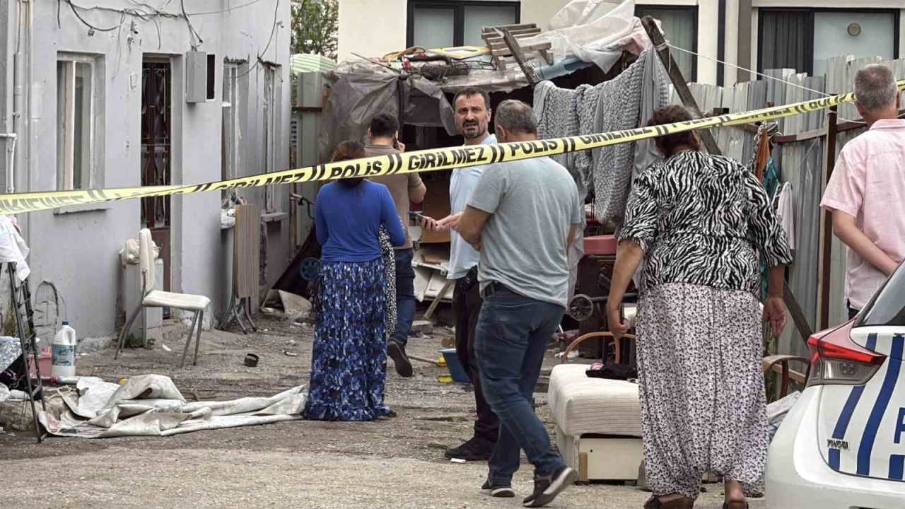 Eski kocası tarafından silahla vurulan kadın hastanede hayatını kaybetti
