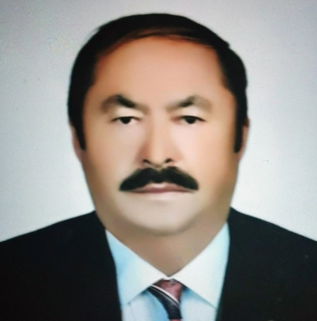 Eski muhtar arı sokması sonucu hayatını kaybetti
