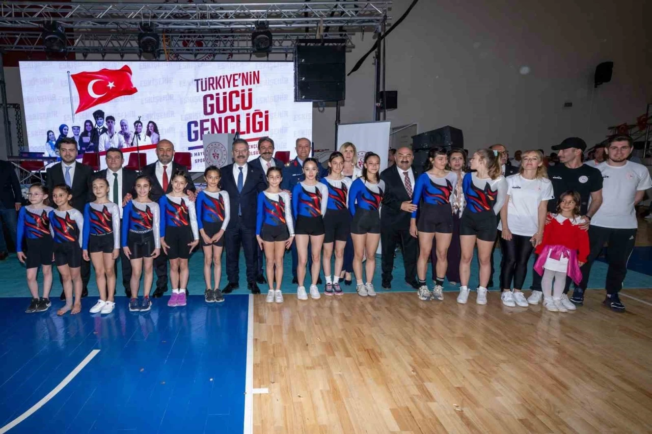 Eskişehir’de 19 Mayıs Atatürk’ü Anma, Gençlik ve Spor Bayramı coşkuyla kutlandı
