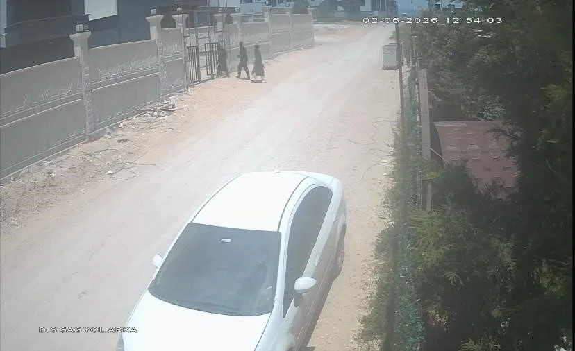 Eskişehir&rsquo;de 3 evden 1 milyon 20 bin TL&rsquo;lik hırsızlık yapan 2 kadın tutuklandı
