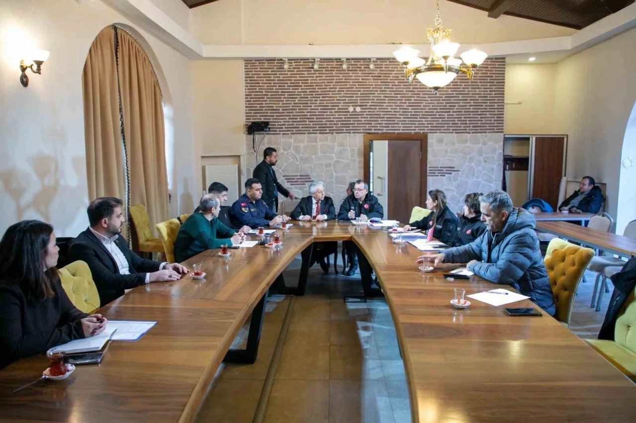 Eskişehir&rsquo;de afet hazırlıkları masaya yatırıldı
