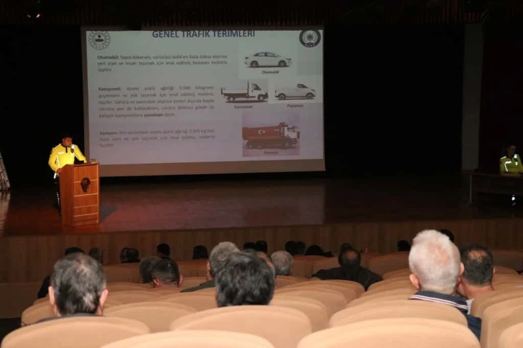 Eskişehir’de fahri trafik müfettişleri ile toplantı yapıldı
