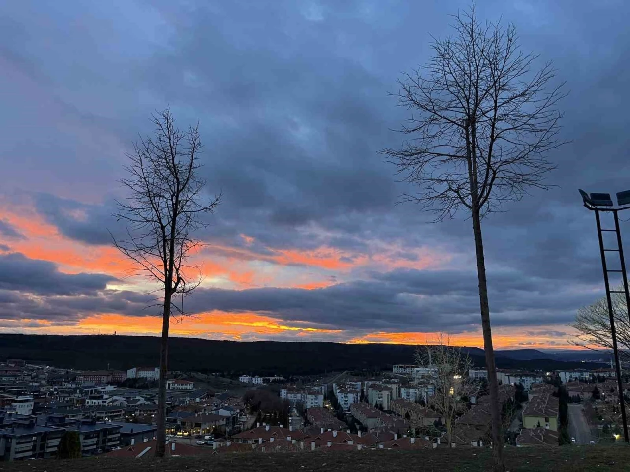 Eskişehir&rsquo;de g&uuml;n batımı g&ouml;rsel ş&ouml;len sundu

