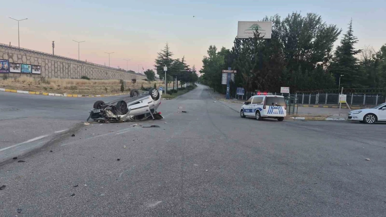 Eskişehir&rsquo;de kontrolden &ccedil;ıkan otomobil takla attı: 1 yaralı
