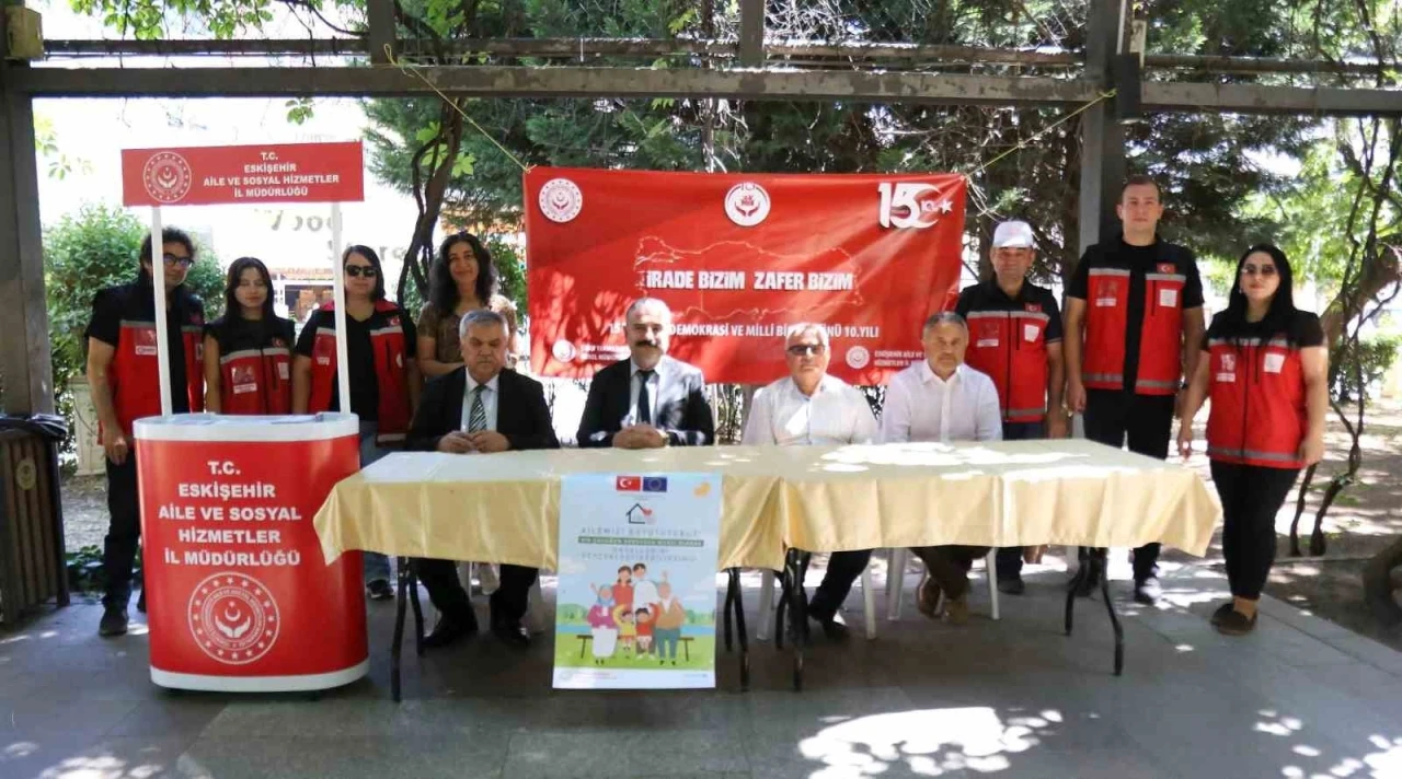 Eskişehir&rsquo;de "15 Temmuz Resim ve Fotoğraf Sergisi" kapılarını a&ccedil;tı
