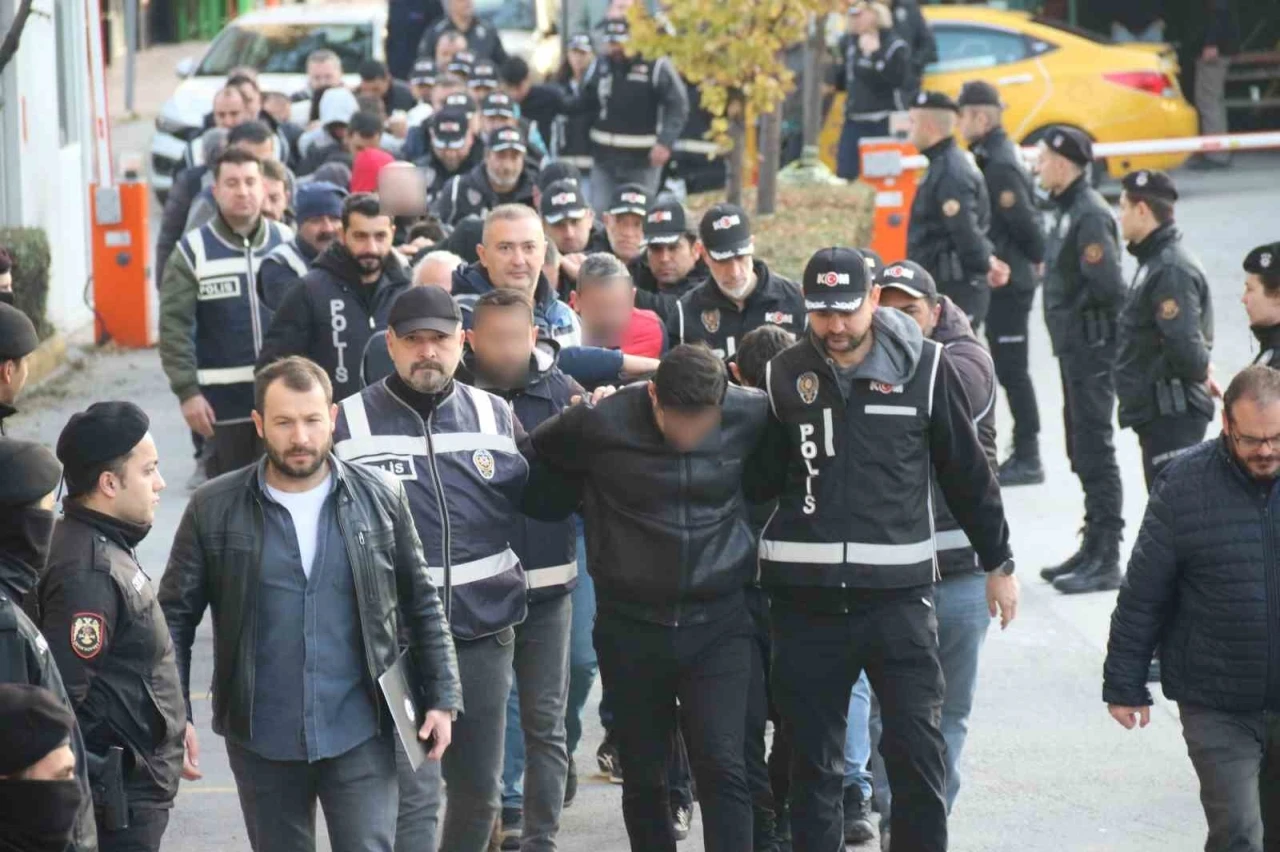 Eskişehir’de silahlı organize suç örgütüne yönelik operasyon
