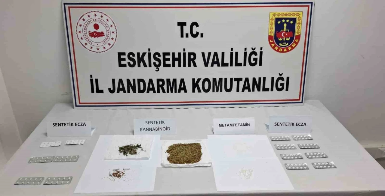 Eskişehir&rsquo;in Alpu ve Beylikova il&ccedil;elerinde uyuşturucu operasyonu
